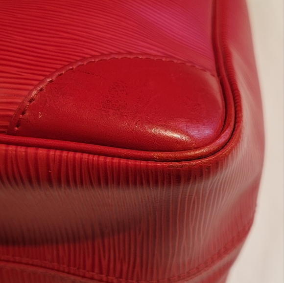 Louis Vuittons Handbags Epi Segur MM - Picture 7 of 14